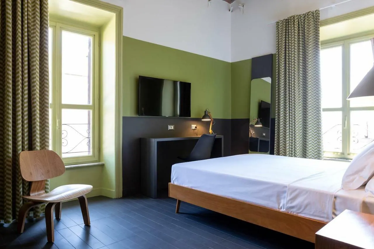 Modo Rooms & Suite Rome contacts